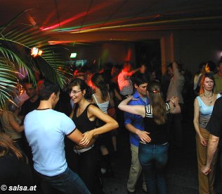 Salsa im Com-Center in Halle / Saale